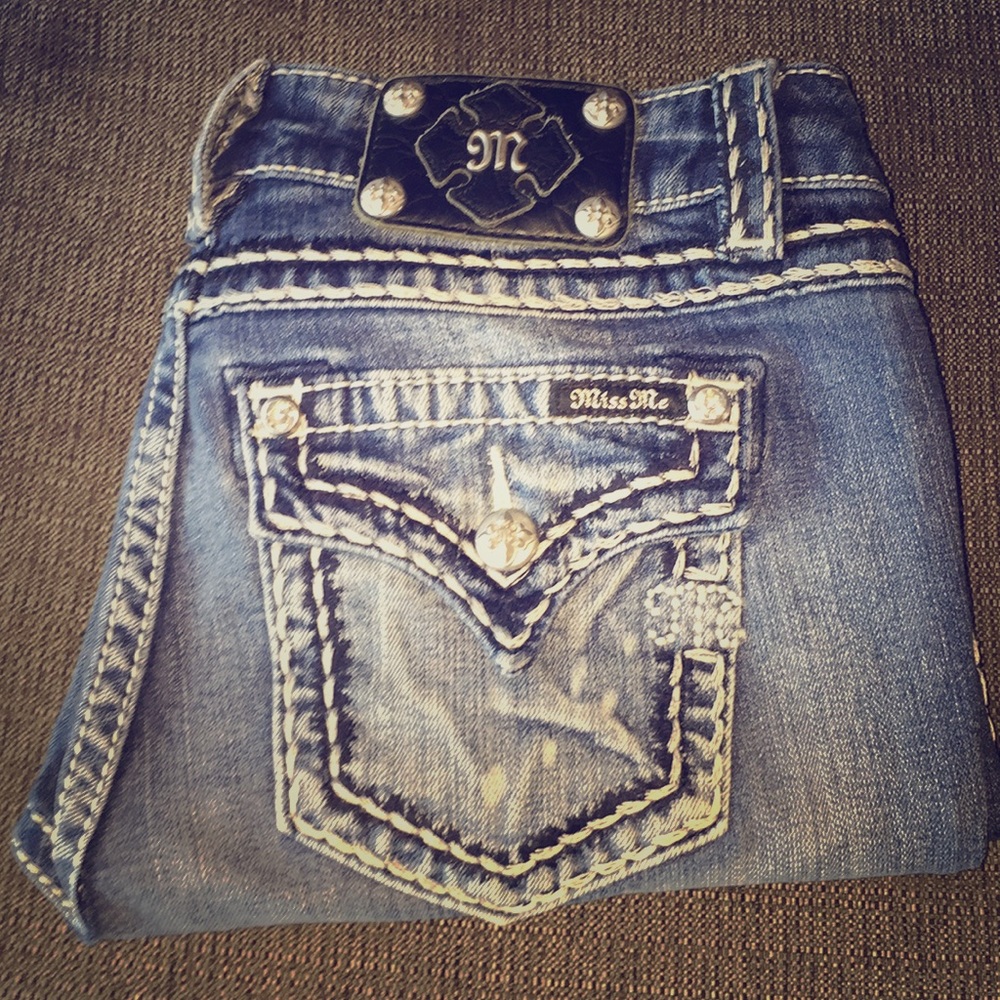 đź§µUpCycled MissMe Capri Jeansđź‘– - Picture 1 of 8